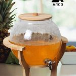 کلمن شیشه ای پایه چوب دسته دار طرح ماکان شیشه الماسی (ترک دار)