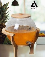 کلمن شیشه ای پایه چوب دسته دار طرح ماکان شیشه الماسی (ترک دار)